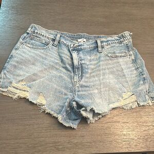 NWT Jean shorts Arie